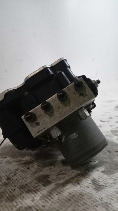 2022 Nissan Rogue ABS Pump and Motor Assembly OEM 52000 Miles Grey