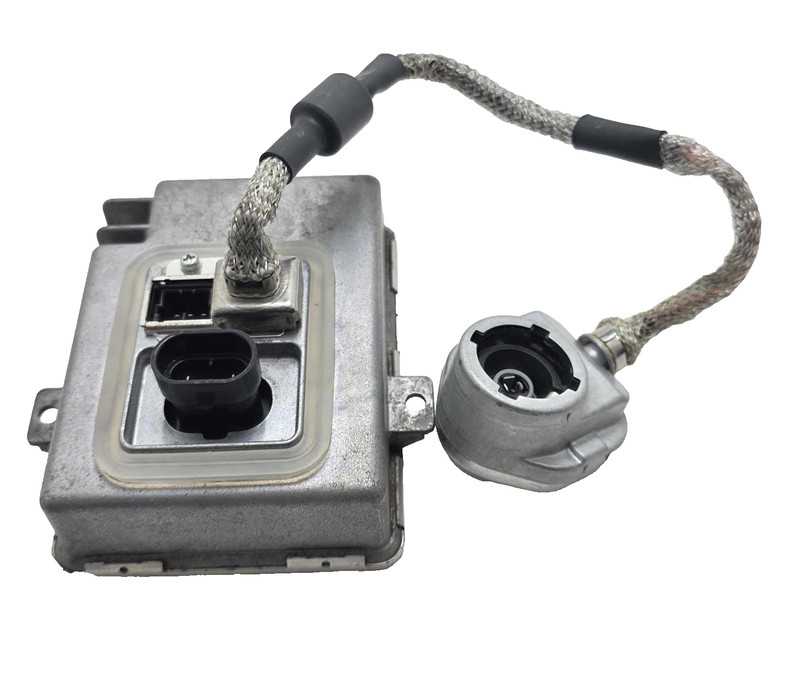 BMW 325i Xenon Headlamp Ballast Control Module 2004 P/N 6948180