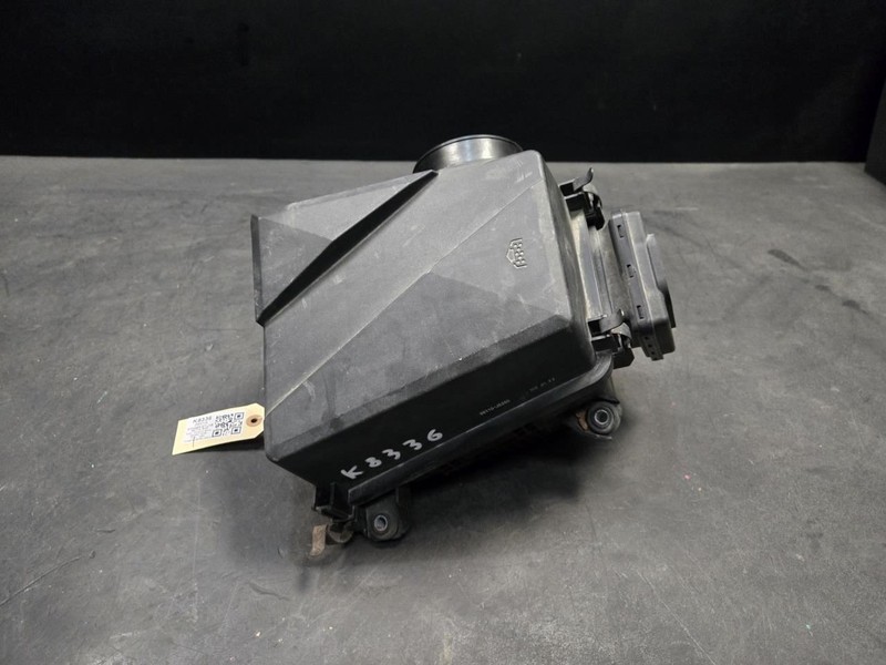 Air Cleaner 2022 Kia Stinger 28110-J5250 2023