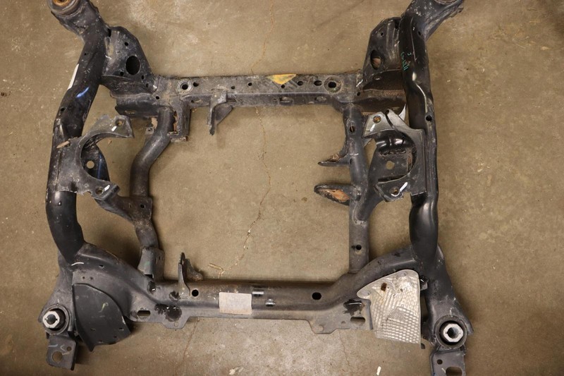 2016-2024 DODGE DURANGO 3.6L FRONT ENGINE SUSPENSION CROSSMEMBER SUBFRAME OEM