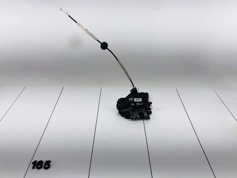 04-10 VOLKSWAGEN TOUAREG FRONT RIGHT PASSENGER SIDE DOOR LOCK LATCH ACTUATOR OEM