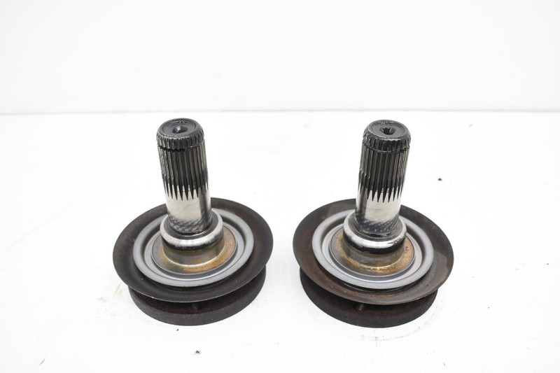 2010 BMW E90 328xi DIFFERENTIAL REAR OUTPUT AXLE FLANGES 86MMXM10 OEM KW80