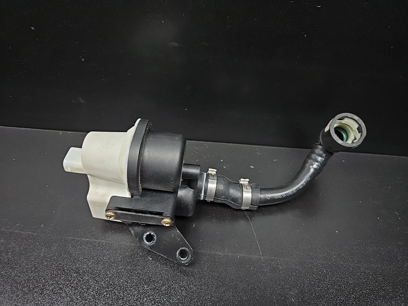 2003 - 2012 Maserati Quattroporte - Leak Detection Pump - Bosch - 0 261 222 010