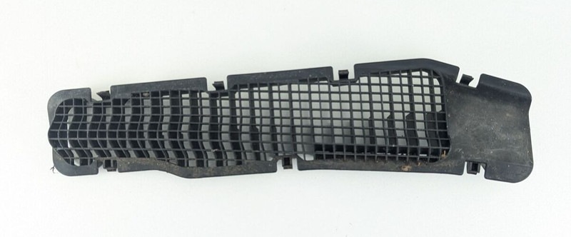 1992-1999 Mitsubishi 3000gt Exterior Wiper Drain Cowl Vent OEM