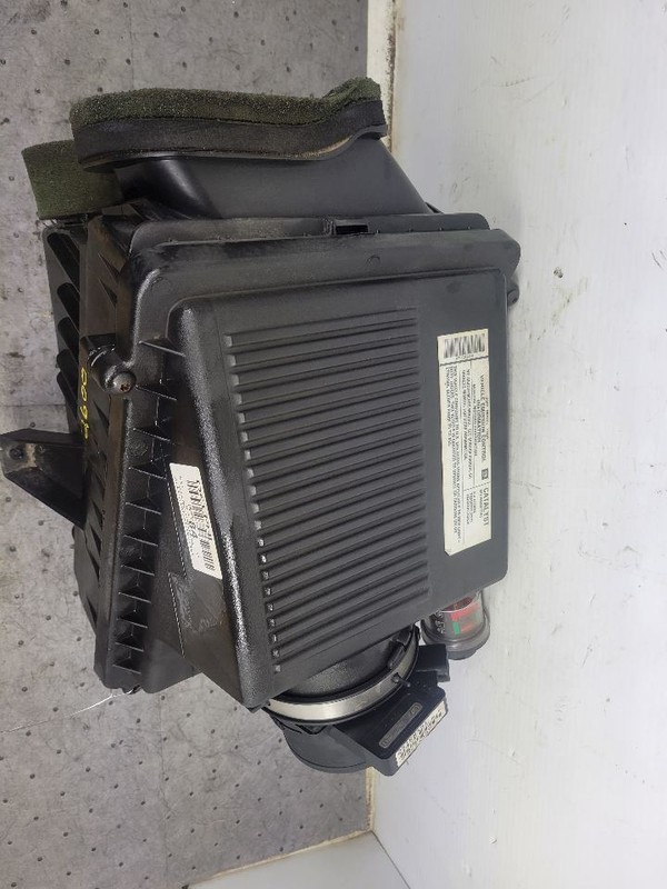Air Cleaner With High Capacity Opt K47 Fits 99-08 SIERRA 1500 PICKUP 1753434