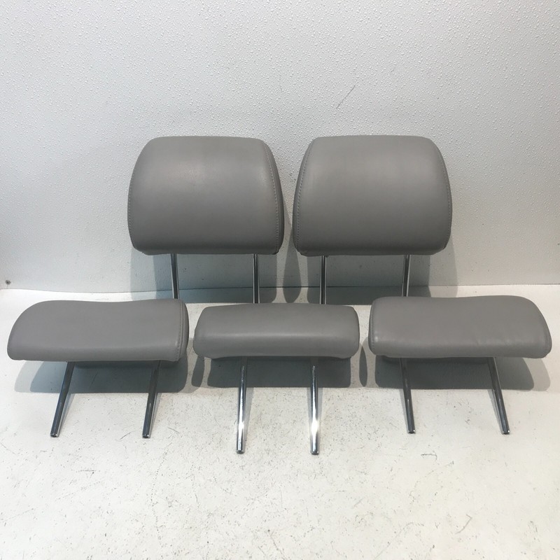 2004 - 2007 Toyota Highlander Front Rear Left Rear Headrests Set of 5 OEM Gray