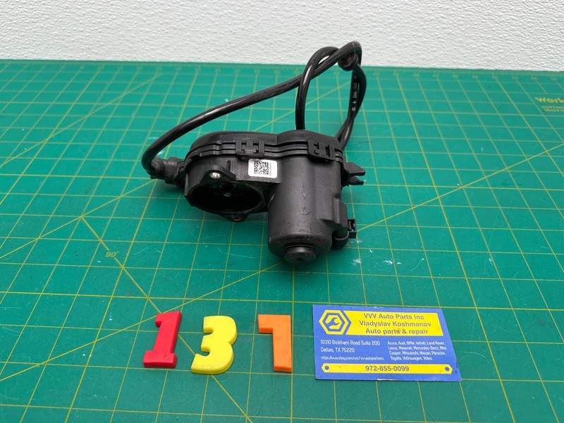 14-19 Mercedes CLA250 C117 REAR RIGHT SIDE PARKING BRAKE ACTUATOR W/ CABLE OEM