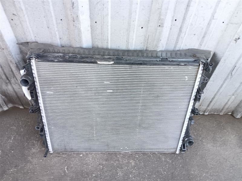 16-19 Mercedes GLC300 Main Radiator 0995003303