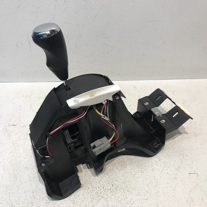 2014 JEEP PATRIOT Automatic Transmission Shift Shifter Gear Assembly 68186149AB