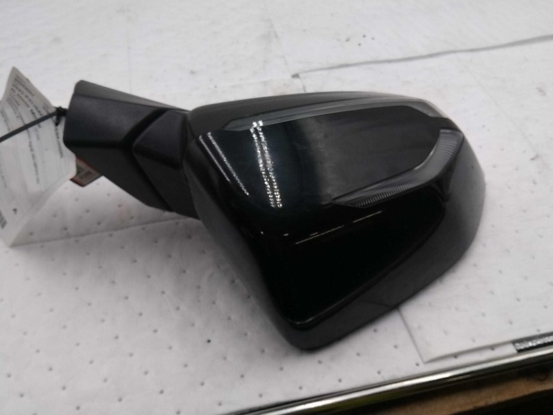 Used Right Door Mirror fits: 2021 Hyundai Palisade electric heated w/turn signal