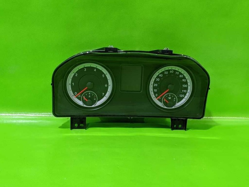14 RAM 1500 SPEEDOMETER CLUSTER 164K MILES OEM 4466-1