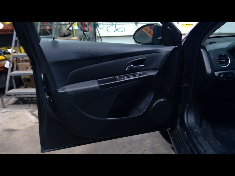 2016 CRUZE Driver Left Front Door Trim Panel 1563209
