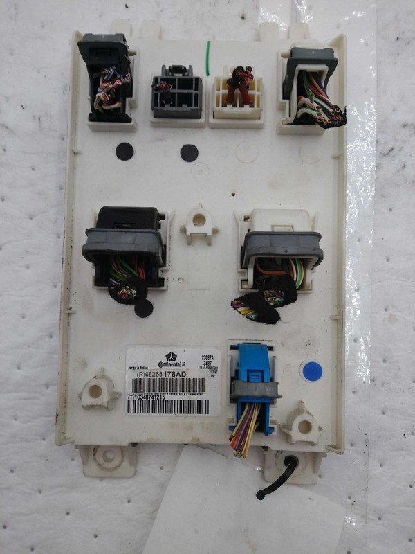 2018 Jeep Wrangler Body Control Module OEM 68268178AC 82K Miles Red