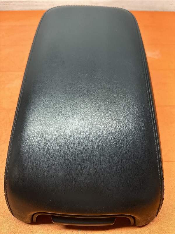 2011 - 2018 Dodge Charger Center Console Black Leather Armrest Lid Assembly OEM