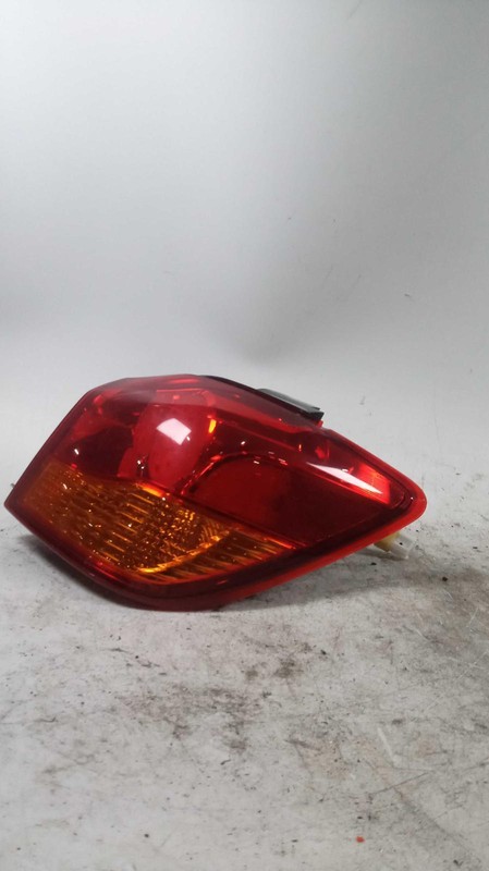 2016 Mitsubishi Outlander Sport Right Tail Light Assembly Black 706756 Used
