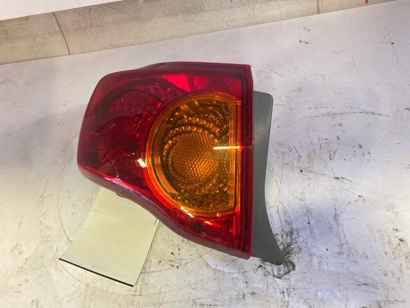 Tail Light Assembly TOYOTA COROLLA Left 09 10