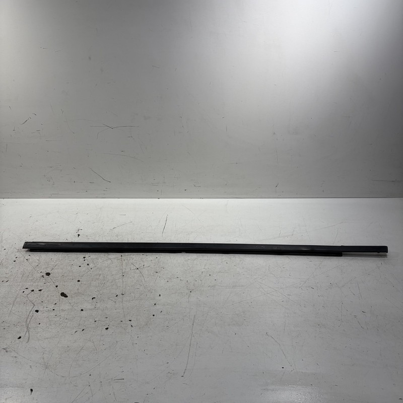 09-15 Honda Pilot Left Front Door Belt Molding 72450-SZA-A01 OEM