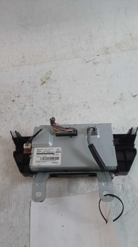 2015 Acura RDX Infotainment Display OEM Silver 144K Miles NJ25-17239-433188