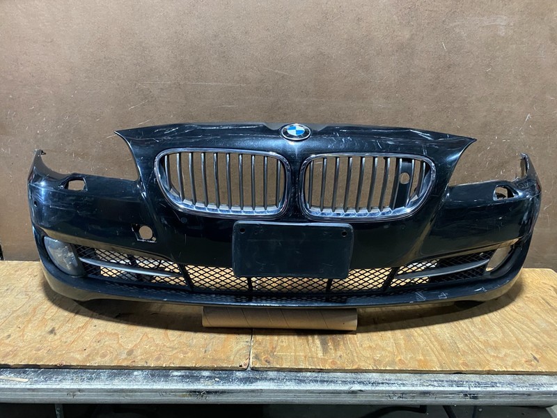 ONLY LOCAL PICK UP 2011 to 2013 BMW 5 Series Front Bumper Cover Z5863 PS