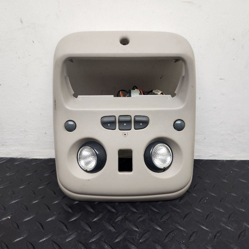 01-02 GMC Yukon Roof Console W/ Garage Door Opener Shale OEM 15746988
