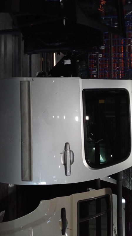 2011 GMC Yukon XL 1500 Silver Left Door OEM Used - 193K Miles, PW, PL