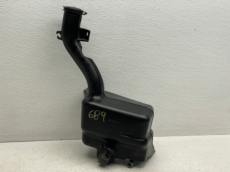 2010-2013 ACURA MDX WINDSHIELD WASHER FLUID RESERVOIR TANK OEM LOT689