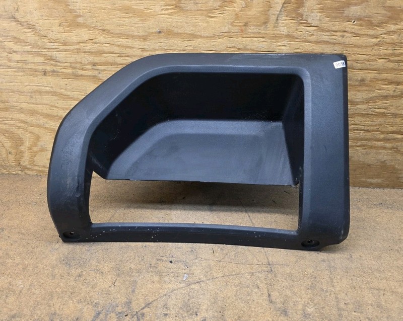 2020-2025 GMC Sierra Chevrolet Silverado 2500HD Bedside Step Trim Right RH OEM
