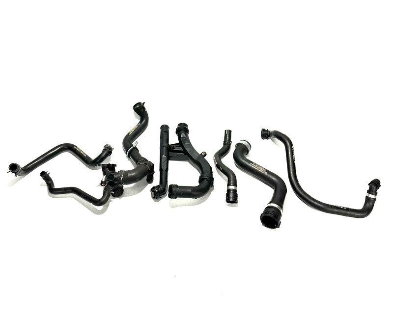 📌 2016-2020 MERCEDES SLC 300 SLK 300 2.0L ENGINE COOLANT TUBE LINE SET OEM