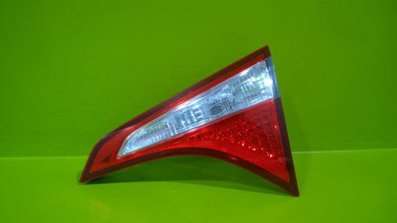 14 15 16 COROLLA PASSENGER RIGHT LID MOUNT TAILLIGHT LAMP OEM 3336-28