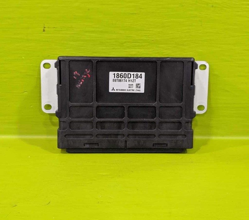19 20 MIRAGE AT ECM ENGINE CONTROL MODULE OEM 3856-21