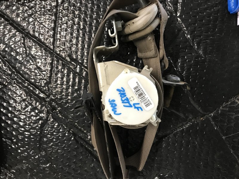 10-'13 DODGE 2500 Front Seat Belt Crew Cab driver retractor OEM