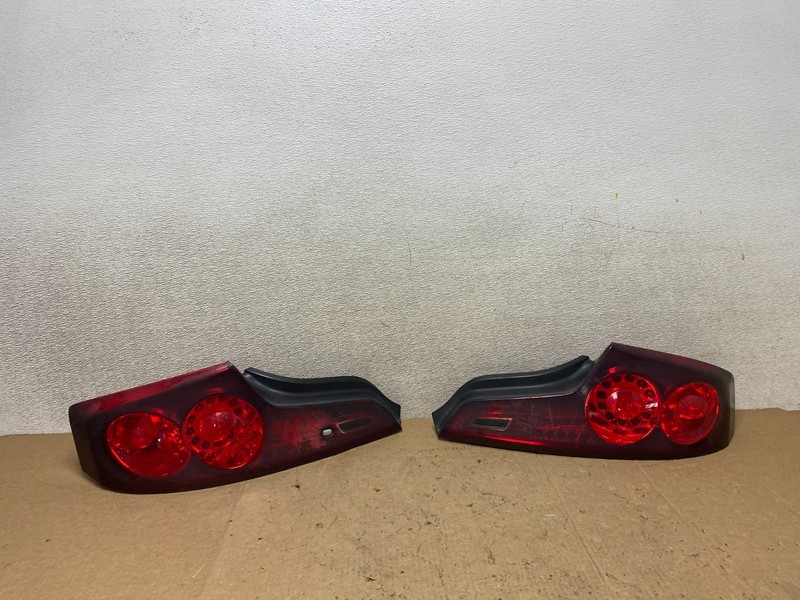 2006 - 2007 Infiniti G35 Coupe Left+Right Outer Tail Lights Oem W9089 DW