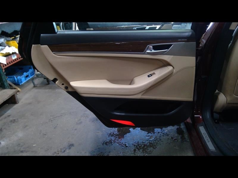 GENESIS 2016 Door Trim Panel Rear 1142042