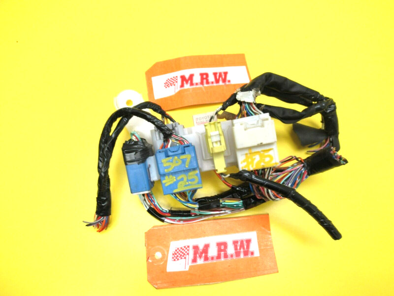 DASH FUSE BOX RELAY WIRE HARNESS PANEL PLUG CONNECTOR PIGTAIL for SCION TC 05-10