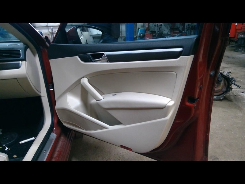 2017 PASSAT Passenger Right Front Door Trim Panel 1552206