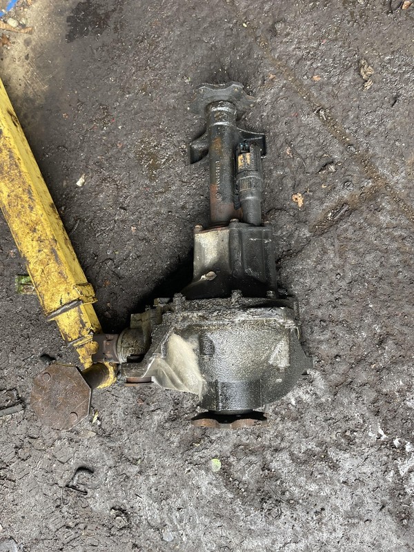 1999-2010 Chevrolet Silverado 2500 HD Carrier Assembly GT5 4.10 Front Axle Oem