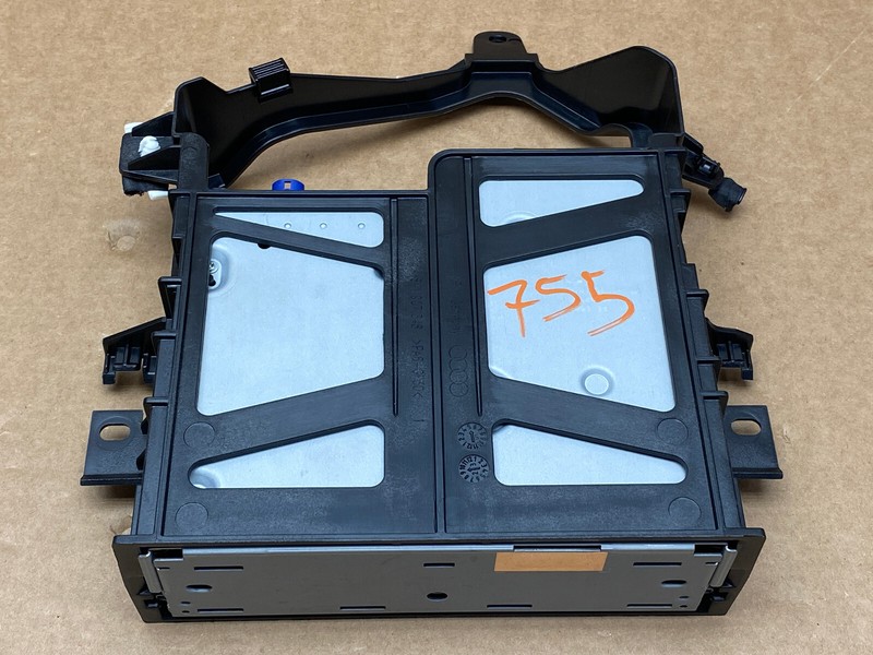 2022-2024 AUDI A3 RADIO NAVIGATION CONTROL MODULE OEM LOT755