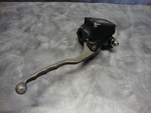 1991 Kawasaki Ninja ZX600C ZX600 ZX 600 Right Brake Lever Master Cylinder 91 J10