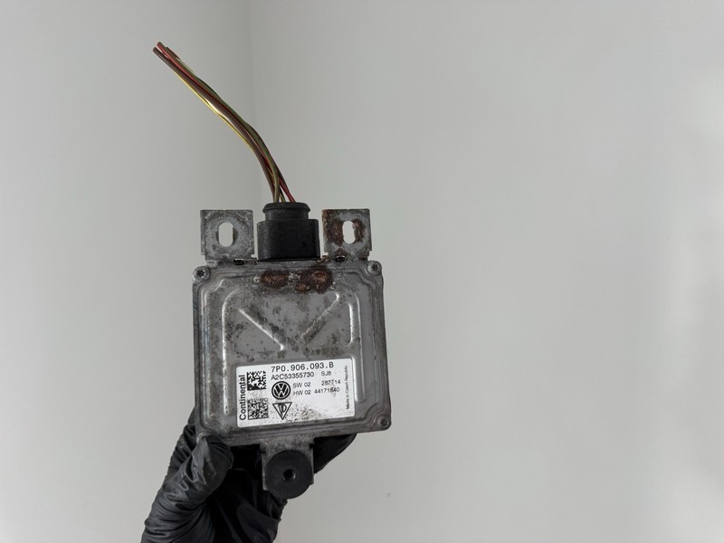 2014-2016 PORSCHE CAYENNE FUEL PUMP MODULE OEM