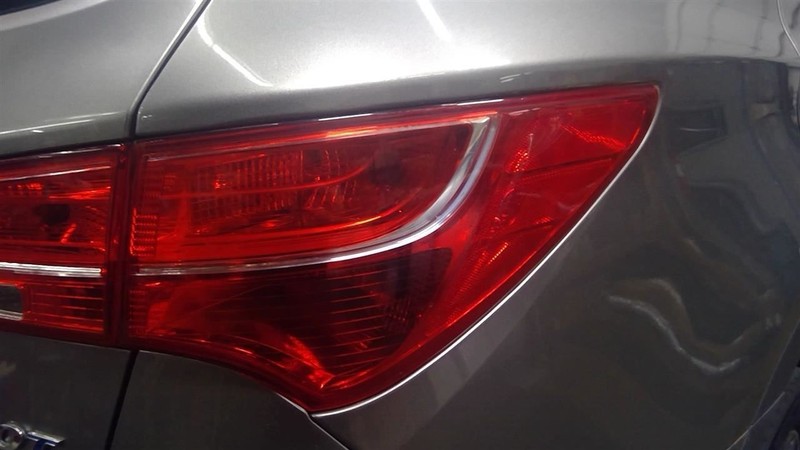 Passenger Tail Light SWB Sport Incandescent Bulb Fits 13-16 SANTA FE 1787911