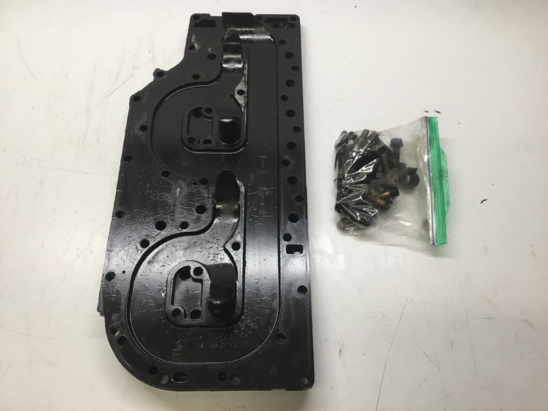 J1 80-125 HP Mercury Exhaust Manifold Cover & Baffle Plate 1988-1999 44325A1