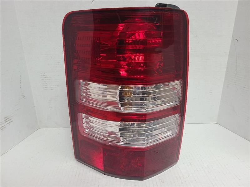 LEFT TAIL LIGHT 08-12 LIBERTY