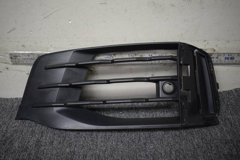 2016 AUDI Q7 FRONT BUMPER LOWER GRILLE FACTORY OEM