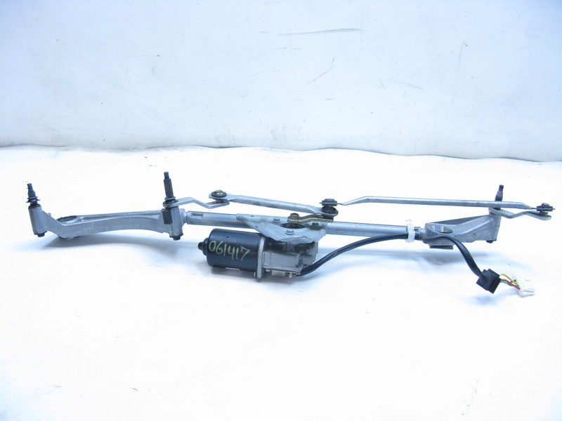 03-09 MERCEDES W209 CLK500 CLK320 CLK550 WINDSHIELD WIPER LINKAGE MOTOR 61417