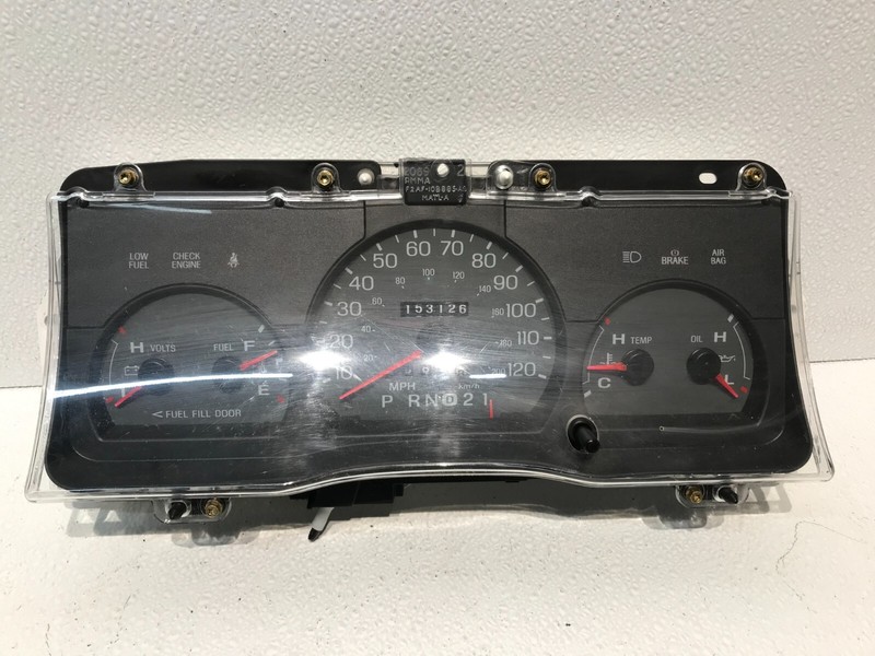 03-05 Grand Marquis Speedometer Instrument Cluster Dash Gauges 153,126 Miles