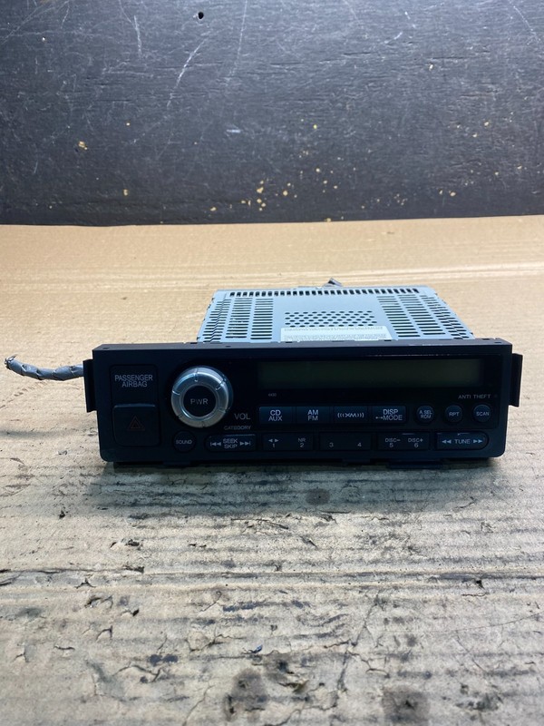 2006-2008 Honda Ridgeline AM FM Radio AUX CD Player Control Panel AA330 DG
