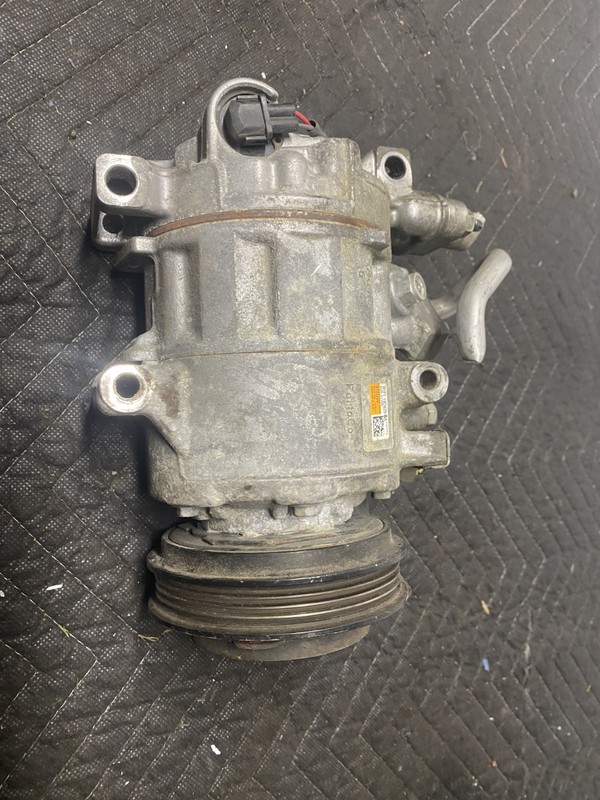 2014 Ford Focus 2 Wire A/C Compressor