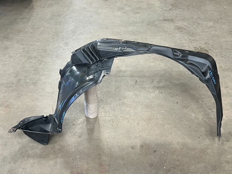 ⭐07-14 TOYOTA FJ CRUISER FRONT RIGHT PASS FENDER LINER SPLASH SHIELD OEM LOT2554