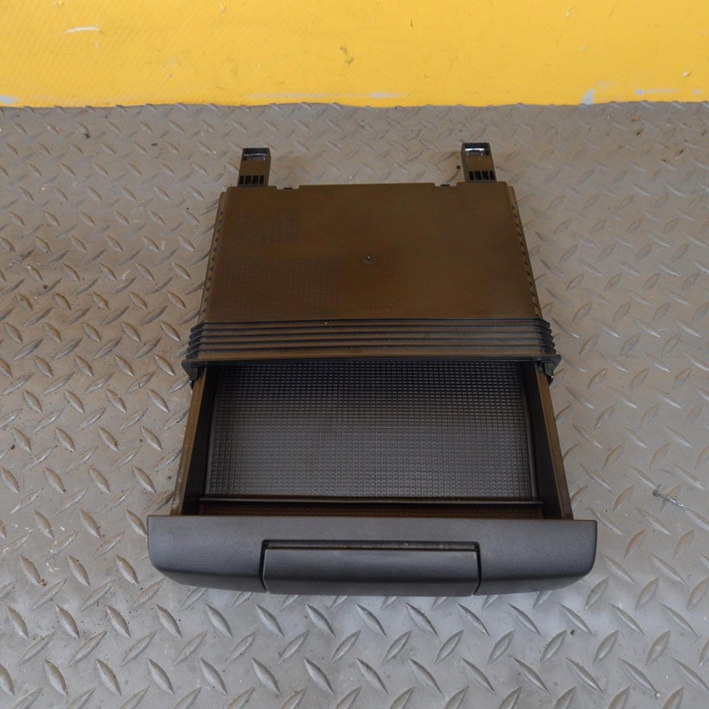 2019-2022 VOLVO XC40 CENTER CONSOLE STORAGE COMPARTMENT TRAY BOX OEM 31467336