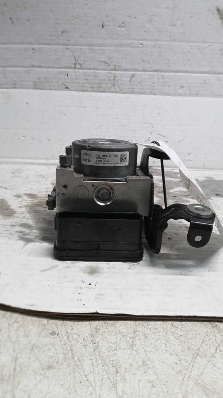 2018 Ford Fusion ABS Pump & Motor Assembly OEM 1.5L 111K Miles Grey